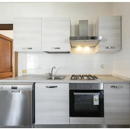 Residenza Tirrenia * Massa (Tuscany)