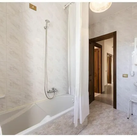 Residenza Tirrenia Dom wakacyjny